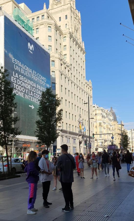 Gran Vía. Salud. Puerta del Sol. Callao. Madrid Exterior foto