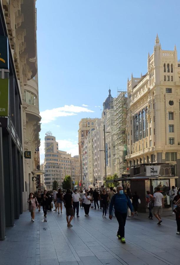 Gran Vía. Salud. Puerta del Sol. Callao. Madrid Exterior foto
